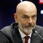 IL LECCE / IL PREPARTITA / UNA SCALA A PIOLI