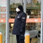 LECCECRONACHE / AL SUPERMARKET, UNA BOTTA DI VITA