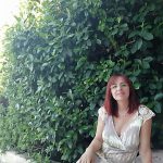 DALLE DEVASTAZIONI AMBIENTALI NEL SALENTO CI SALVERANNO GLI SCRITTORI? PER ORA HANNO OMESSO. MA C’E’ UNA PRIMA ECCEZIONE, IL ROMANZO “Un abbraccio sospeso”. A leccecronaca.it PARLA L’AUTRICE, LUIGINA PARISI: “Bisogna gridare e destare le coscienze addormentate. Non sono più tollerabili tutte queste morti”