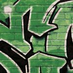 I “green graffiti” MILANESI CHE HANNO FATTO INCAZZARE I PUBBLICITARI SALENTINI