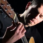 NOVITA’ DISCOGRAFICHE / E’ APPENA USCITO “FreeFolk” DI MASSIMO GARRITANO, SORPRENDENTE ALBUM TUTTO QUANTO STRUMENTALE: “nessuna voce, solo la magia dei suoni che conquistano, ineluttabilmente”