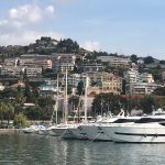 SANREMO 71 / AMADEUS E FIORELLO COME LE GEMELLE KESSLER…I COMMENTI SULLA SECONDA SERATA, PERSONAGGI E INTERPRETI. CON UN PO’ DI GOSSIP