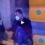 I SOLITI PRIVILEGI DEI POLITICI AL POTERE…LUI PUO’…ANDARE ALLO STADIO A VEDERE LA PARTITA DEL LECCE…TUTTI GLI ALTRI TIFOSI DEL LECCE  NO…ED E’ BUFERA SULL’ASSESSORE REGIONALE ALESSANDRO DELLI NOCI
