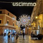“LUMI IN ARIA” A COPERTINO ED È FESTA ED È POESIA