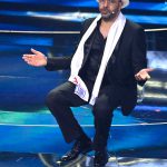 LA SECONDA SERATA DEL FESTIVAL DI SANREMO DI COMPARSATE AUTOREFERENZIALI. MA MENO MALE CHE POI ARRIVA PURE IL CUGINO VIROLOGO DI ALBANO…