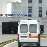 PICCHIARONO UN MEDICO ED UN INFERMIERE, ARRESTATI