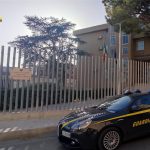 SCOPERTO UN GARAGE CON UN ARSENALE DI BOTTI