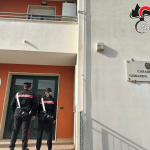 CHIEDE SOLDI AD UN’ANZIANA, MA LEI CHIAMA I CARABINIERI, ARRESTATO