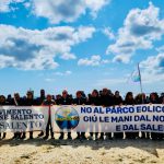 “Siamo la terra del sole, del mare e del vento, ma non vogliamo diventare terra di conquista per chi vuole sfruttarci“