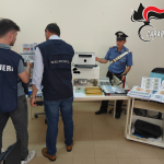 SCOPERTO GIRO DI BANCONOTE FALSE