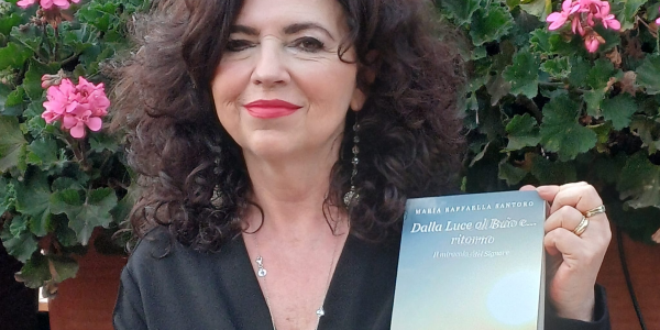 ‘Dalla Luce al Buio e…ritorno’. A leccecronaca.it MARIA RAFFAELLA SANTORO RACCONTA LA SUA NUOVA VITA E AFFIDA IL SUO MESSAGGIO: “C’è per ognuno di noi un progetto di felicità. Dobbiamo crederci!”