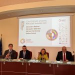 RESOCONTO DELLA CONFERENZA STAMPA DI QUESTA MATTINA ALL’OPEN SPACE. IL FESTIVAL DELL’ENERGIA RITORNA A LECCE E QUI VUOL RIMANERE. E LE CHIAMIAMOLE COSI’ PERPLESSITA’ DELLE ASSOCIAZIONI AMBIENTALISTE? “Non ne sappiamo niente”