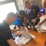 SCOPERTO CON UN CHILO DI EROINA NELLO ZAINO DURANTE UN CONTROLLO