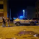 SI TORNA A SPARARE A TARANTO, BAGNO DI SANGUE PER UNA VENDETTA TRA CLAN RIVALI, UN MORTO E TRE FERITI