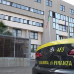 TARANTO, MAXI OPERAZIONE ANTIDROGA: SEQUESTRI E 21 PERSONE SEGNALATE