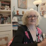 GUERRA E PACE. E LIBRI. INTERVISTA A MAEVEE SANDONATI