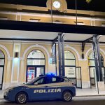 BLITZ DELLA POLIZIA DI STATO NEL CUORE DI BRINDISI: CONTROLLI A RAFFICA