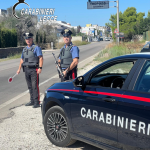 TREPUZZI, MINACCIA LA MADRE E I FRATELLI PER 20MILA EURO: ARRESTATO