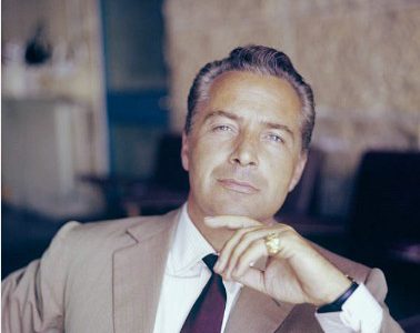 POLVERE DI STELLE / ROSSANO BRAZZI, IL FASCINO DISCRETO DELL’UOMO ITALIANO