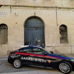 AGGRESSIONE TRA GIOVANISSIME NEL CUORE DI LECCE: 17ENNE FINISCE IN OSPEDALE DOPO UN PESTAGGIO