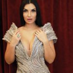 ELETTRA LAMBORGHINI: SOTTO IL VESTITO NIENTE. A MOGOL IL PREMIO ALLA CARRIERA: NEI SUOI TESTI, PENSIERI E PAROLE DELLA NOSTRA VITA