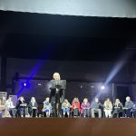 IVAN RAGANATO ‘PROF.’ SUL PALCOSCENICO DEL CAVALLINO BIANCO DI GALATINA HA CHIUSO IL CICLO DI INCONTRI Per_corsi d’arte a teatro CON UN SUGGESTIVO ONE MAN SHOW