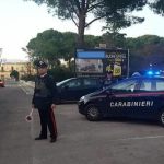 IRRUZIONE VIOLENTA IN ABITAZIONE A PARABITA: ANZIANO E ASSISTENTE AGGREDITI, DUE CARABINIERI CONTUSI
