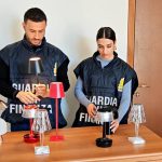 OPERAZIONE DELLA GUARDIA DI FINANZA CONTRO LE CONTRAFFAZIONI NEL SETTORE DELL’ARREDO DESIGN SU TUTTO IL TERRITORIO NAZIONALE. SEQUESTRI, DENUNCE ANCHE A BARI E A LECCE