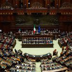IL PARLAMENTO DELLE PROPOSTE. PERCHE’ IN ITALIA OGNI ANNO NASCONO ANCHE LE LEGGI PIU’ CURIOSE E COSA CI DICONO SULLE PRIORITA’ DELLA POLITICA