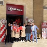 RESOCONTO DELLA PRESENTAZIONE A LECCE DEL NUOVO LOCALE ‘LA PIADINERIA’ IN PIAZZA SANT’ORONZO. OGGI SABATO 11 L’APERTURA AL PUBBLICO CON UNA VERA E PROPRIA SERATA – EVENTO