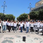 COPERTINO SI RITROVA IN PIAZZA PER DIRE NO ALLA PAURA: TUTTI UNITI SOTTO UN UNICO COLORE, IL BIANCO LEGALITA’