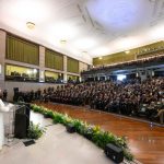 IL PAPA CHE NON T’ASPETTI. LEONE XIV IN VISITA ALL’UNIVERSITA’ LA SAPIENZA DI ROMA RICHIAMA L’ARTICOLO 11 DELLA COSTITUZIONE ITALIANA E CRITICA LE SPESE MILITARI CHE SOTTRAGGONO RISORSE A ISTRUZIONE E SANITA’
