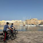L’INIZIATIVA “CARABINIERI IN BICI”: LA STAGIONE ESTIVA SI TINGE DI SICUREZZA CON IL SERVIZIO DI PROSSIMITA’
