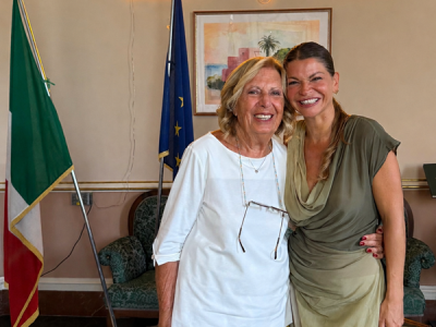 UNA CITTA’ PER CANTARE. LA ‘CONFERITE’ DI CITTADINANZE ONORARIE DEL SINDACO – E ASSESSORE ALLA CULTURA – DELLA CITTA’ DI LECCE ADRIANA POLI BORTONE