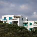 CASE AL MARE E CASE IN CITTA’: DUE MODI DIVERSI DI VIVERE GLI SPAZI