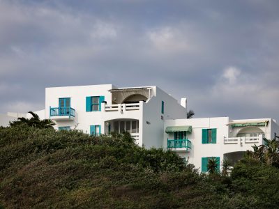 CASE AL MARE E CASE IN CITTA’: DUE MODI DIVERSI DI VIVERE GLI SPAZI