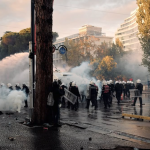 L’ALBANIA E’ VICINA. A leccecronaca.it PARLA UNA GIOVANE LAUREATA IN MEDICINA CHE HA PARTECIPATO ALLE PROTESTE DI QUESTI GIORNI A TIRANA
