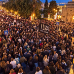 “Taranto torna a vivere”. MANIFESTAZIONE DI PIAZZA IERI SERA PARTECIPATA E SIGNIFICATIVA. IN NOME DELLA SOLIDARIETA’, DELLA SALUTE, DEL LAVORO DIGNITOSO: DEL DIRITTO AL FUTURO, NELL’ AUTODERMINAZIONE
