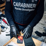 I CARABINIERI DENUNCIANO PER ISTIGAZIONE A COMPORTAMENTI VIOLENTI UNO STUDENTE MINORENNE CHE DIFFONDEVA SUI SOCIAL UN APPELLO PER MANIFESTAZIONE A LECCE